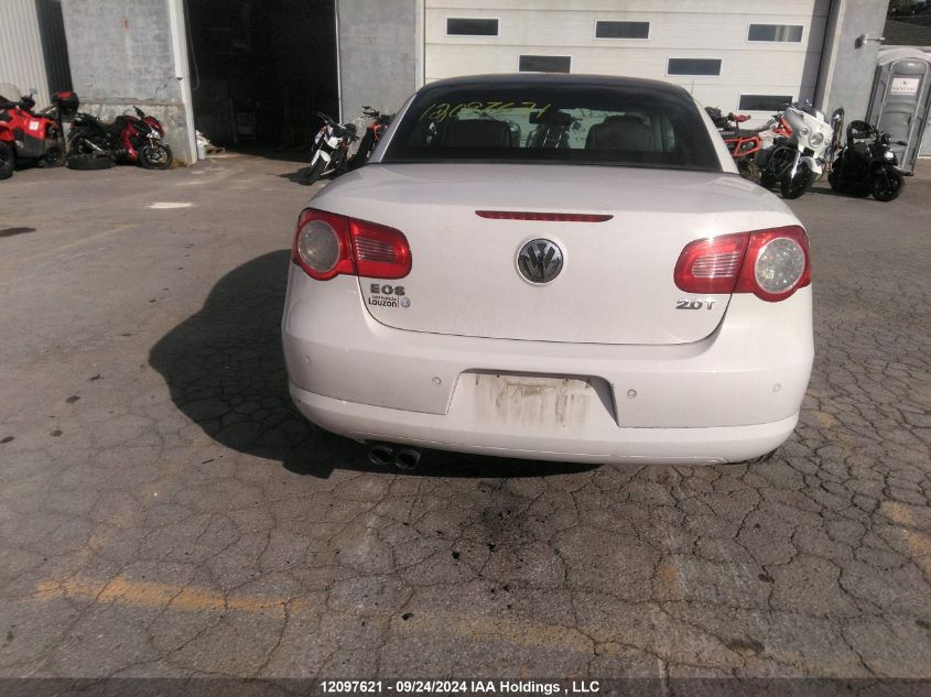 WVWFA71F18V015561 2008 Volkswagen Eos Lux