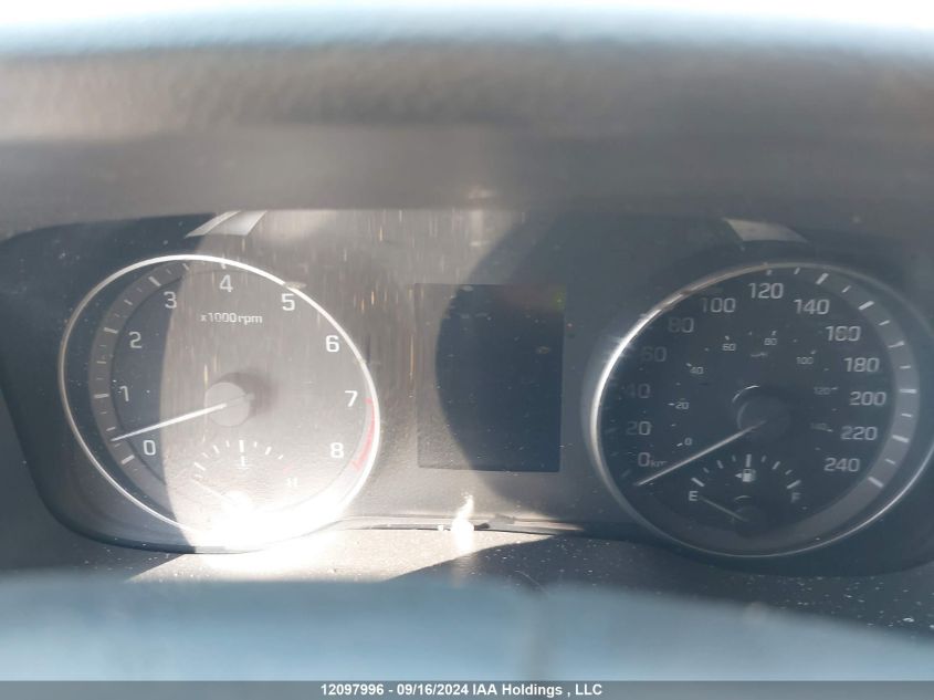 KMHD84LF1HU127048 2017 Hyundai Elantra Gls