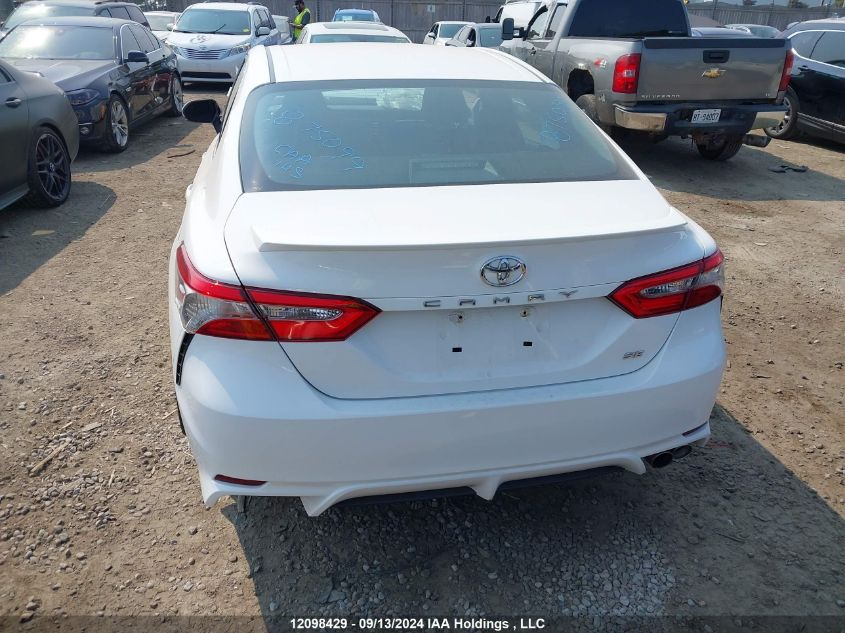 2018 Toyota Camry L/Le/Xle/Se/Xse VIN: 4T1B11HK6JU016162 Lot: 12098429