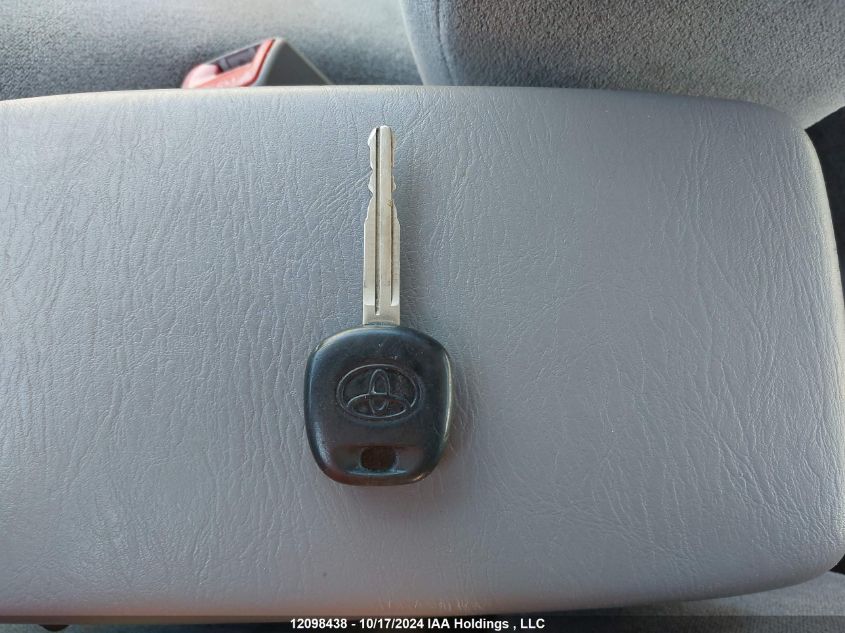 2005 Toyota Corolla Ce/Le/S VIN: 2T1BR32E15C915865 Lot: 12098438