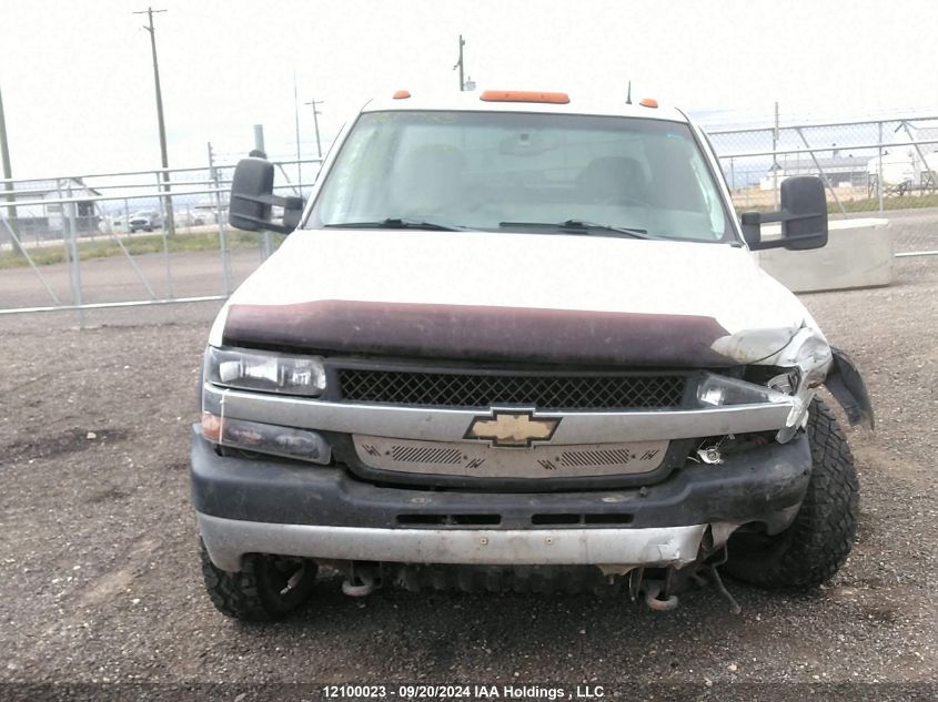 2002 Chevrolet 3500 Silverado VIN: 1GCJK391X2E165247 Lot: 12100023