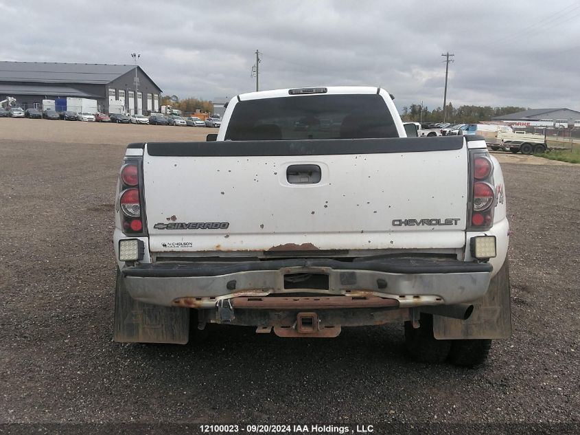 2002 Chevrolet 3500 Silverado VIN: 1GCJK391X2E165247 Lot: 12100023