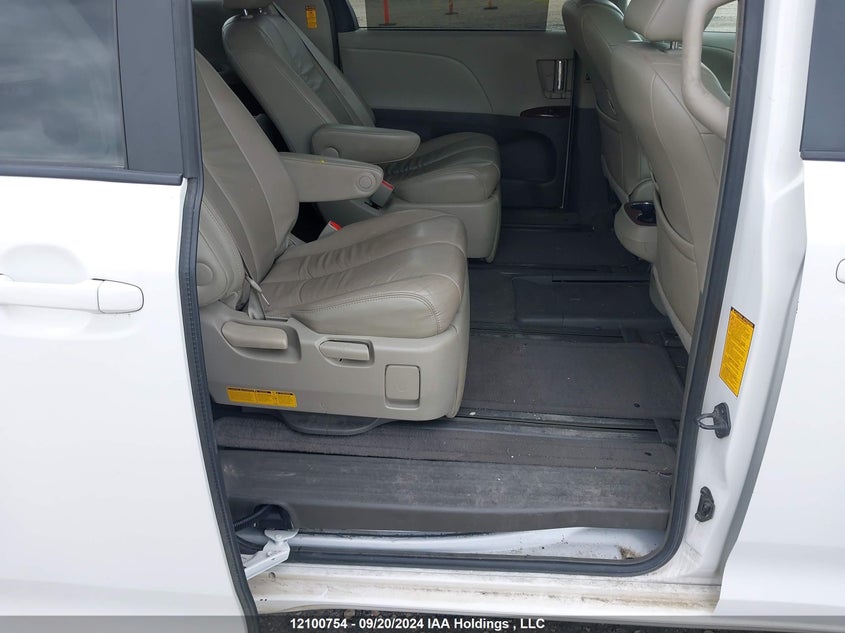 2014 Toyota Sienna Xle/Limited VIN: 5TDYK3DC6ES489494 Lot: 12100754