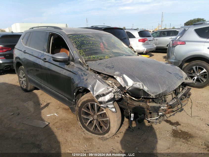 3VV2B7AX5JM065773 2018 VOLKSWAGEN TIGUAN - Image 1