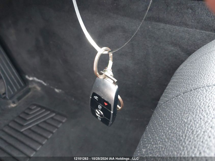 2018 Mercedes-Benz E-Class E 300 VIN: WDDZF4KB8JA435877 Lot: 12101263