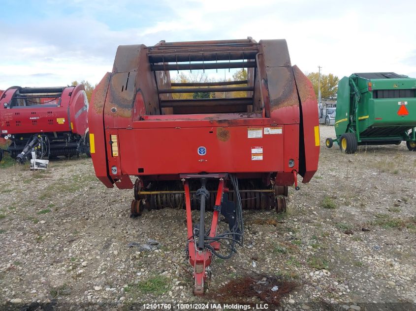 43122 2005 New Holland Baler