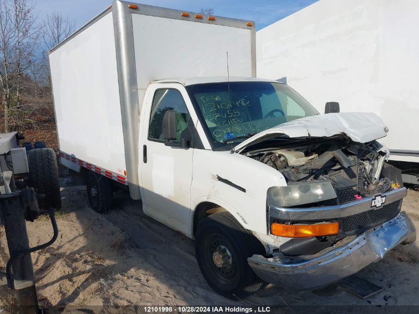 2004 Chevrolet Express Commercial Cutaway VIN: 1GBHG31U841127455 Lot: 12101998