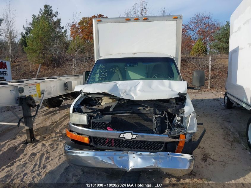 2004 Chevrolet Express Commercial Cutaway VIN: 1GBHG31U841127455 Lot: 12101998