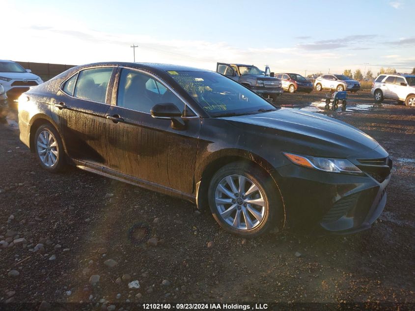 4T1G11AK3LU361443 2020 TOYOTA CAMRY - Image 1