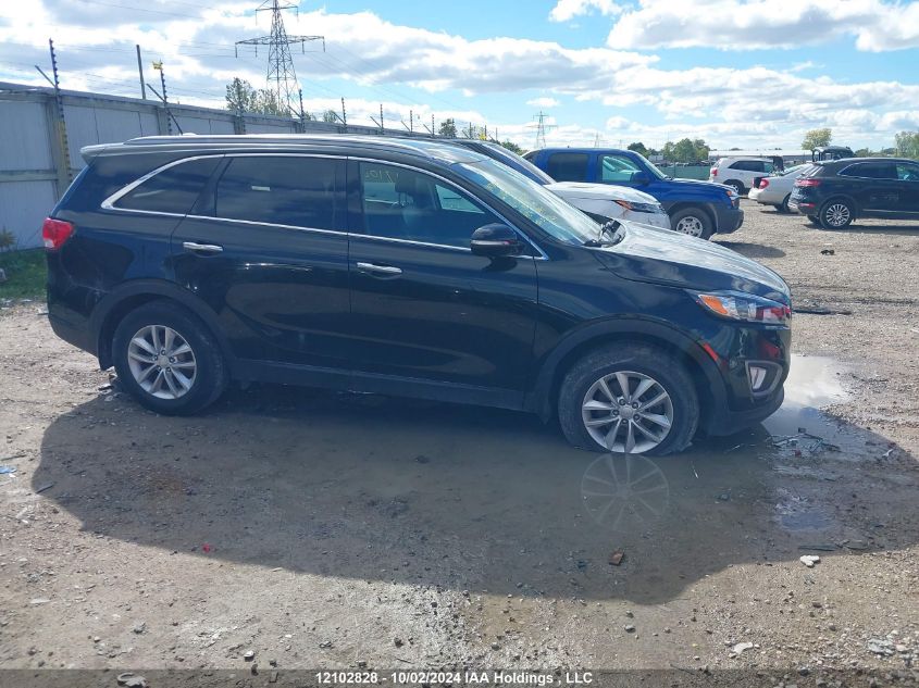 5XYPG4A33GG137979 2016 Kia Sorento