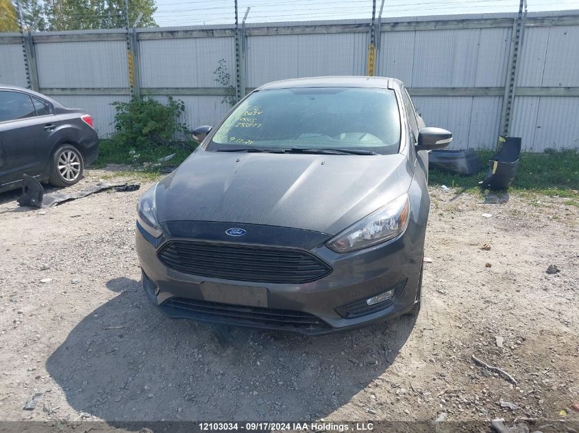 1FADP3FE4JL253877 2018 Ford Focus Se