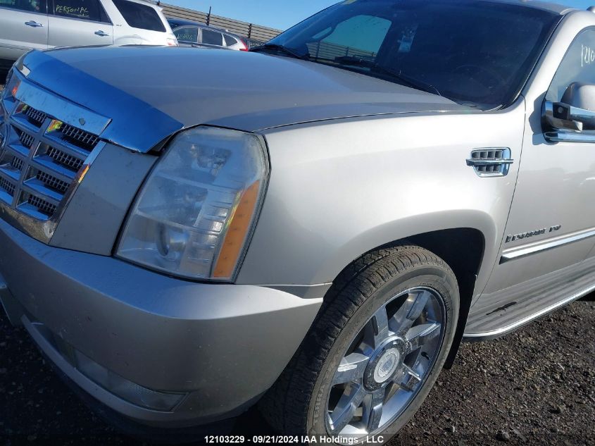 2008 Cadillac Escalade Esv VIN: 1GYFK66838R111504 Lot: 12103229