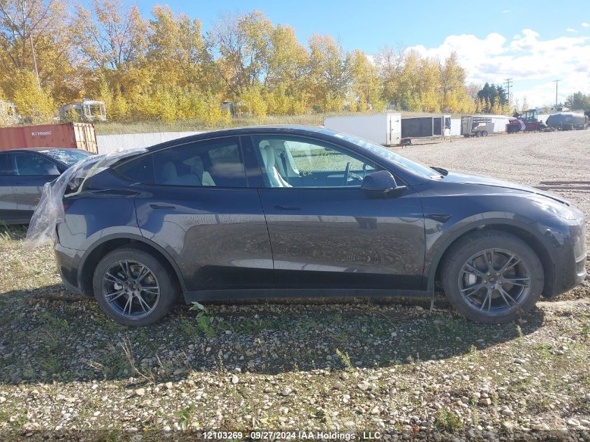 2024 Tesla Model Y VIN: 7SAYGDEE3RF102548 Lot: 12103269