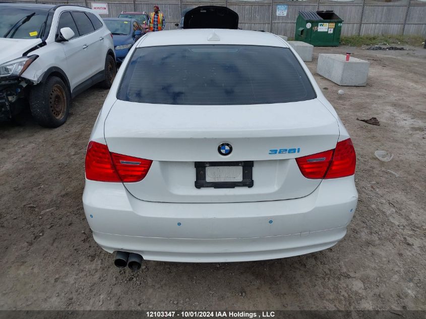 WBAPK7C59BA818944 2011 BMW 3 Series