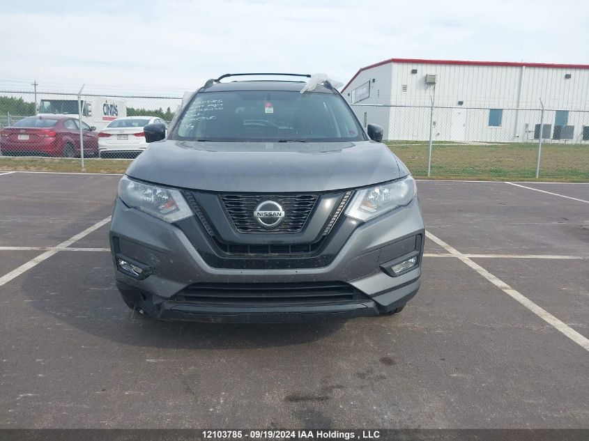 5N1AT2MV4JC736240 2018 Nissan Rogue