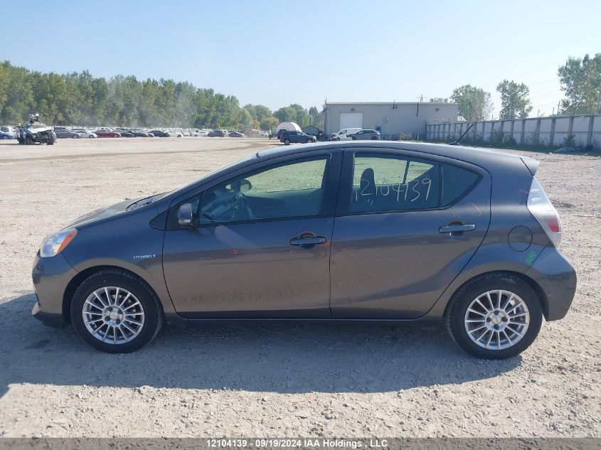 2014 Toyota Prius C VIN: JTDKDTB3XE1073643 Lot: 12104139