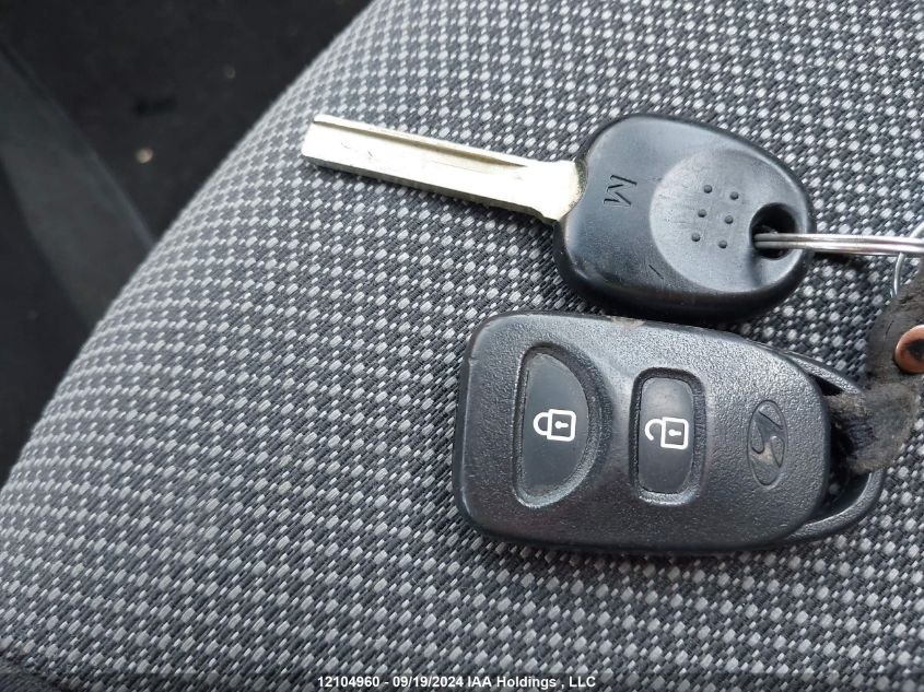 2013 Hyundai Accent Gls/Gs VIN: KMHCT5AE1DU064148 Lot: 12104960