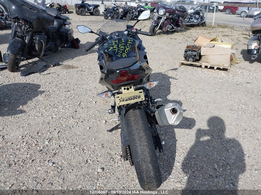 2020 Kawasaki Ex400 VIN: JKAEXKG10LDA77814 Lot: 12105067