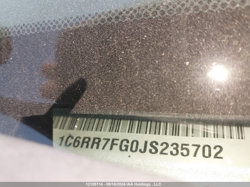 RAM 1500 2018 1C6RR7FG0JS235702 Photo 9