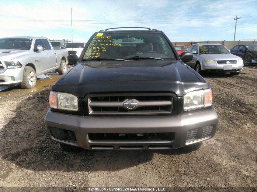 1999 Nissan Pathfinder VIN: JN8AR07Y4XW381272 Lot: 12105354