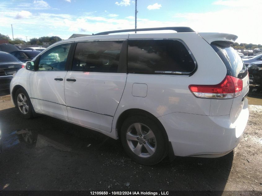 5TDZK3DC8BS138764 2011 Toyota Sienna V6 7 Passenger