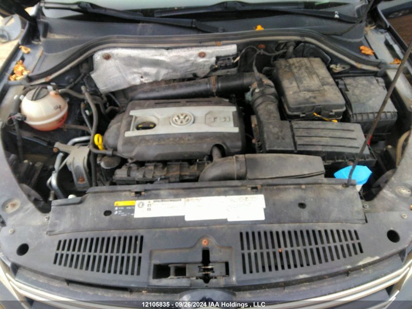 2017 Volkswagen Tiguan Comfortline VIN: WVGMV7AX0HK041201 Lot: 12105835