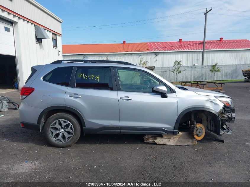 2019 Subaru Forester Premium VIN: JF2SKEGC0KH573809 Lot: 12105934