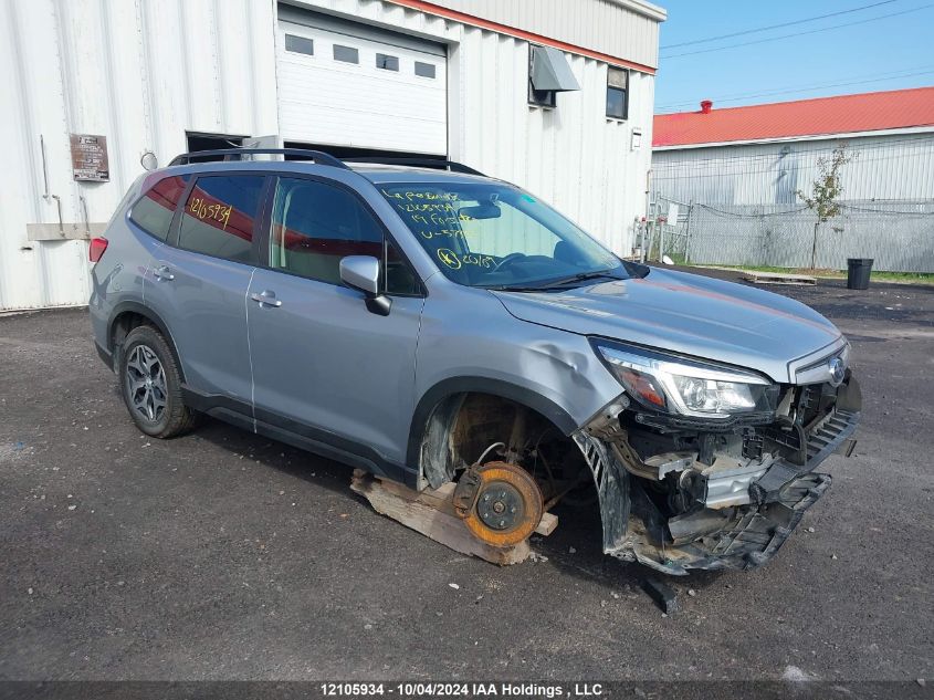 2019 Subaru Forester Premium VIN: JF2SKEGC0KH573809 Lot: 12105934