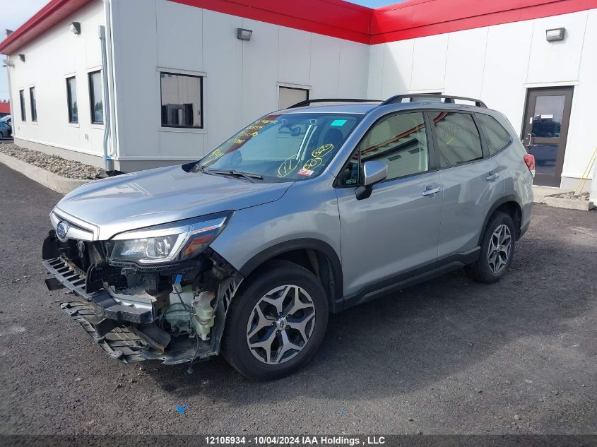 2019 Subaru Forester Premium VIN: JF2SKEGC0KH573809 Lot: 12105934