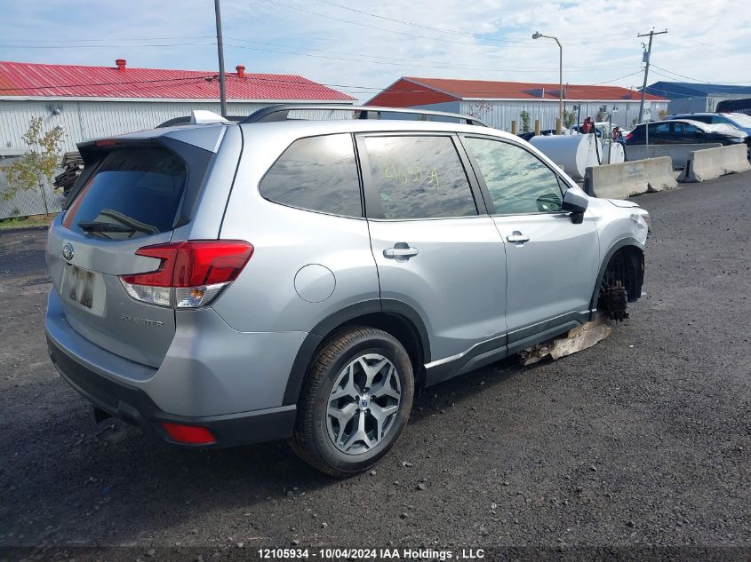 2019 Subaru Forester Premium VIN: JF2SKEGC0KH573809 Lot: 12105934