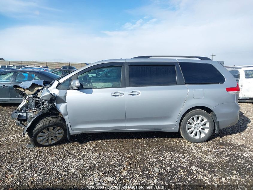 5TDDK3DC7ES087952 2014 Toyota Sienna Xle 7 Passenger