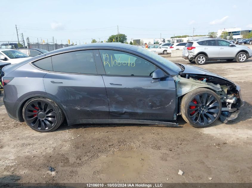 2022 Tesla Model Y VIN: 7SAYGDEF8NF452289 Lot: 12106010