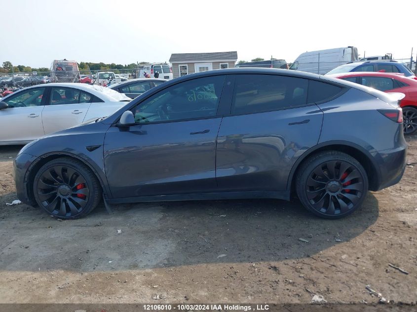 2022 Tesla Model Y VIN: 7SAYGDEF8NF452289 Lot: 12106010