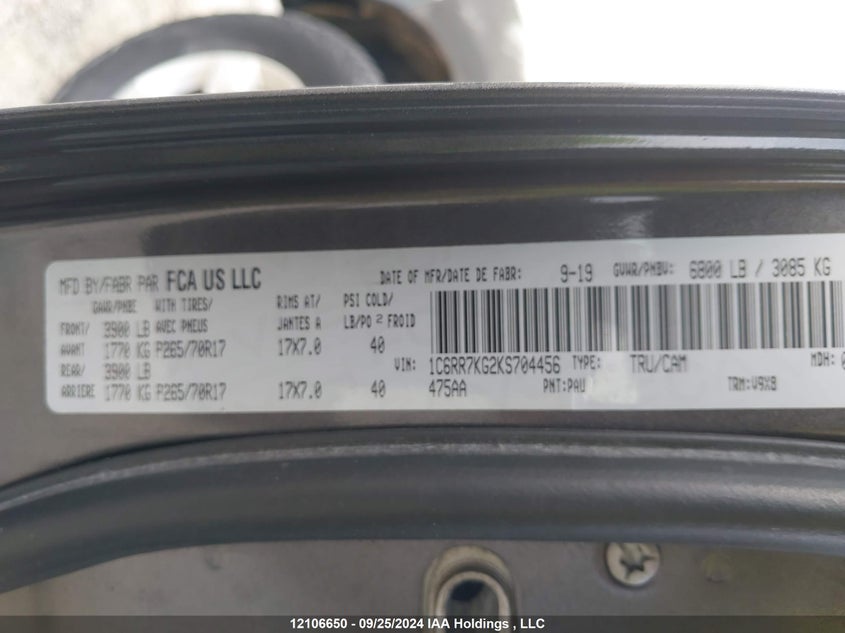 1C6RR7KG2KS704456 2019 RAM 1500 photo no. 9