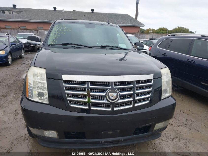 2007 Cadillac Escalade Luxury VIN: 1GYFK63807R313221 Lot: 12106956