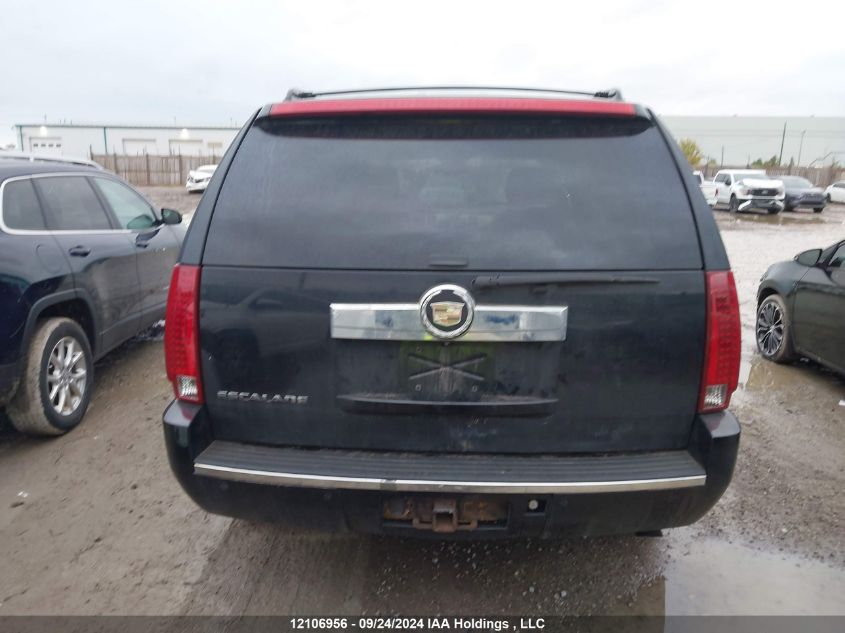 2007 Cadillac Escalade Luxury VIN: 1GYFK63807R313221 Lot: 12106956