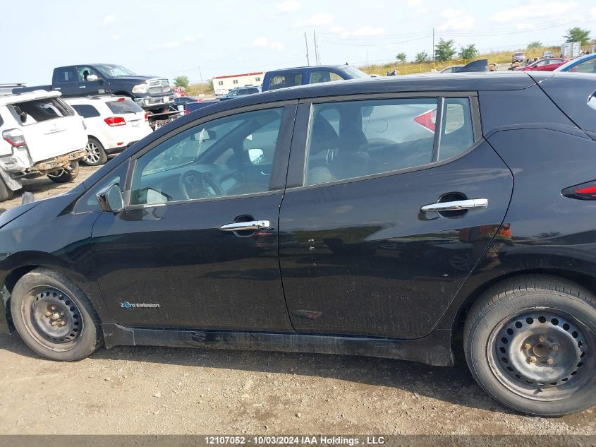 1N4AZ1CP6JC310443 2018 Nissan Leaf