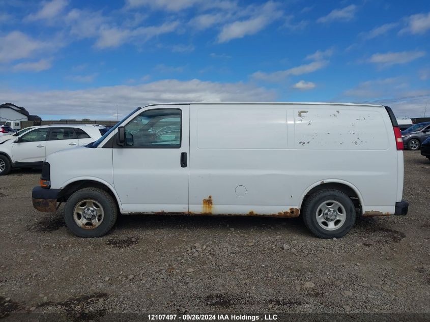 2004 Chevrolet Express G1500 VIN: 1GCEG15X841206700 Lot: 12107497