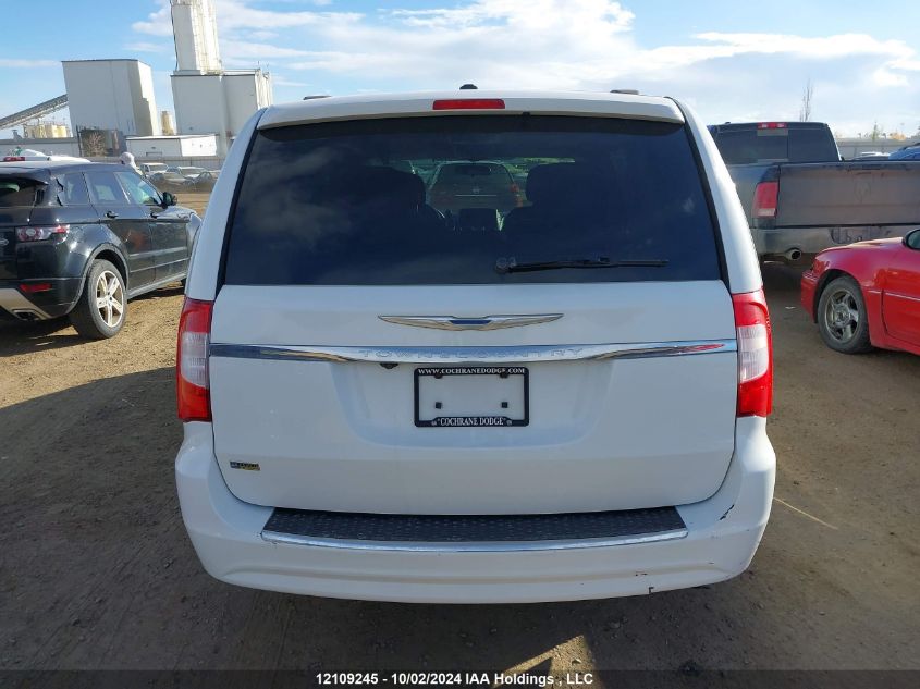 2C4RC1BG1ER387072 2014 Chrysler Town & Country Touring