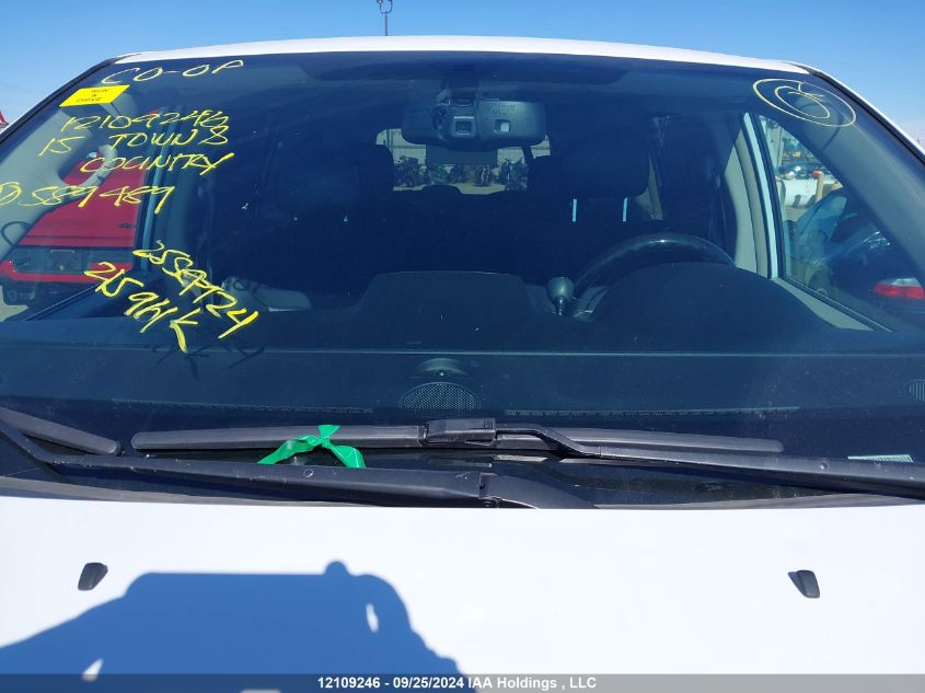 2015 Chrysler Town & Country 2015 Chrysler Town & Country Minivan VIN: 2C4RC1GG0FR589489 Lot: 14129187