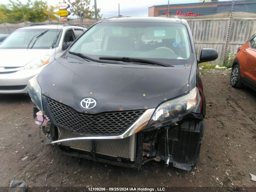 5TDXK3DC6DS316617 2013 Toyota Sienna Se 8 Passenger