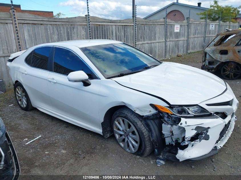 4T1B11HK6JU125575 2018 Toyota Camry Se