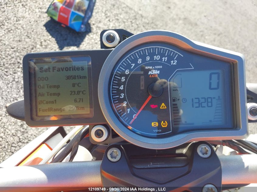 VBKV3940XFM916342 2015 Ktm 1290 Super Duke R