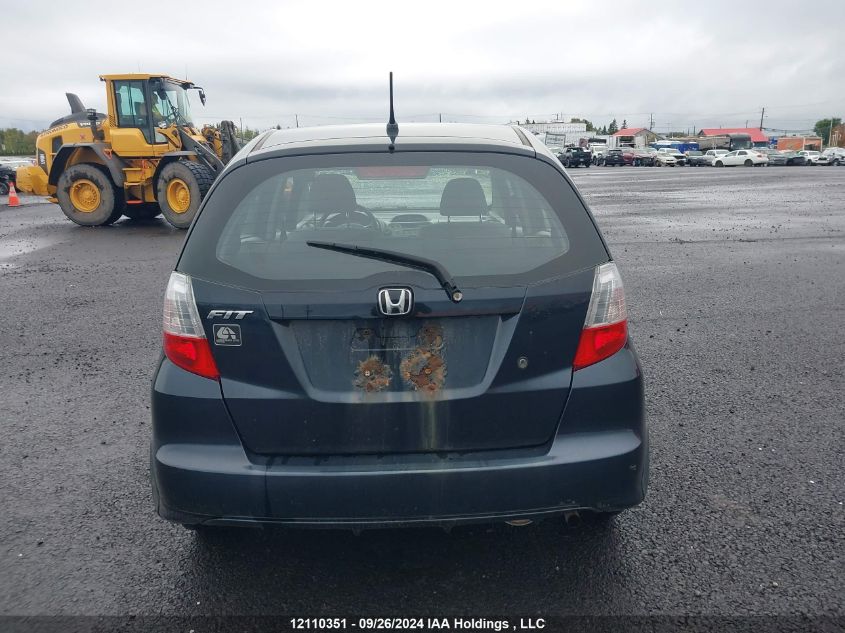 2010 Honda Fit VIN: JHMGE8H26AS800505 Lot: 12110351