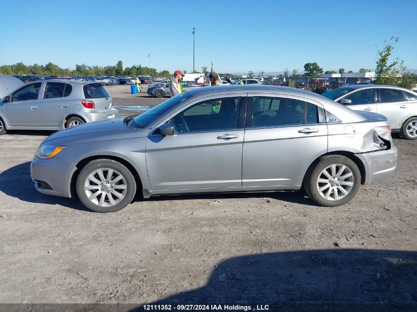 2014 Chrysler 200 Lx VIN: 1C3CCBAG4EN157539 Lot: 12111352