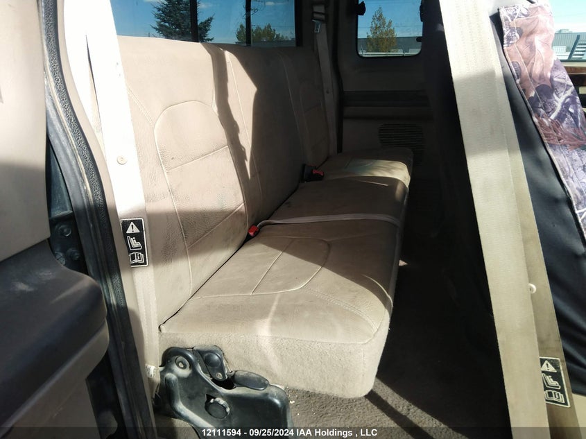 2000 Ford F250 Super Duty VIN: 1FTNX21F1YEB70656 Lot: 12111594