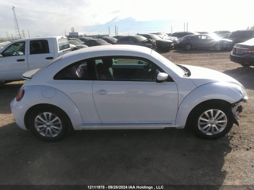 3VWJ17AT6HM614303 2017 Volkswagen Beetle Coupe