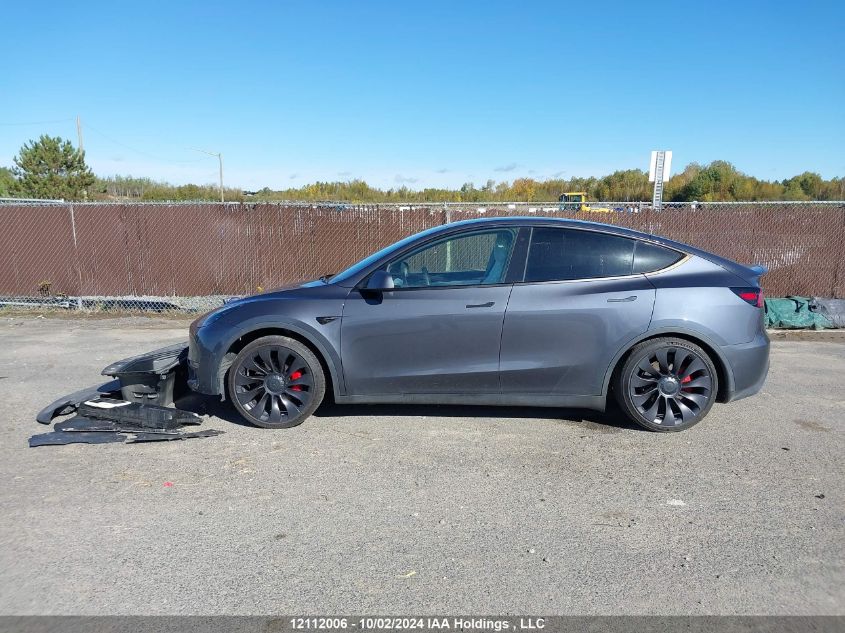 2022 Tesla Model Y VIN: 7SAYGDEF6NF387877 Lot: 12112006