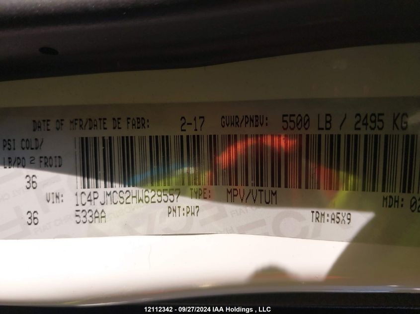 2017 Jeep Cherokee Latitude VIN: 1C4PJMCS2HW629557 Lot: 12112342