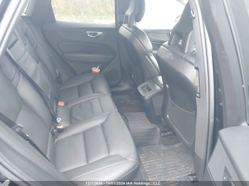 2018 Volvo Xc60 T5/Momentum VIN: YV4102RK4J1091674 Lot: 12112636